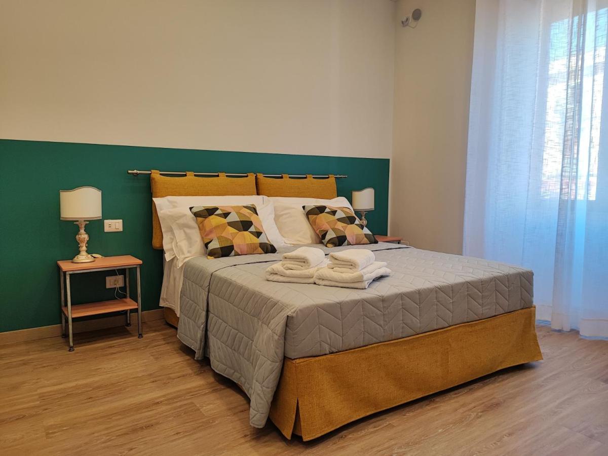 Toledo Apartment Napoli Bagian luar foto